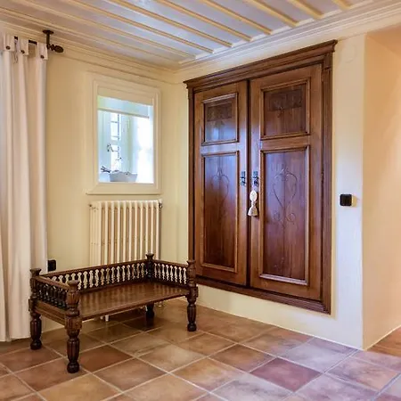 Villa Mulberry House
