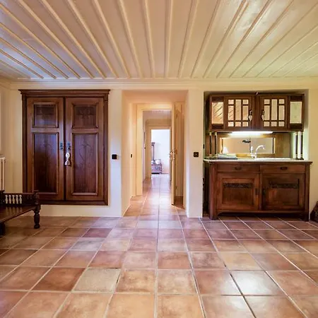 Villa Mulberry House *