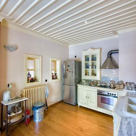 Villa Mulberry House